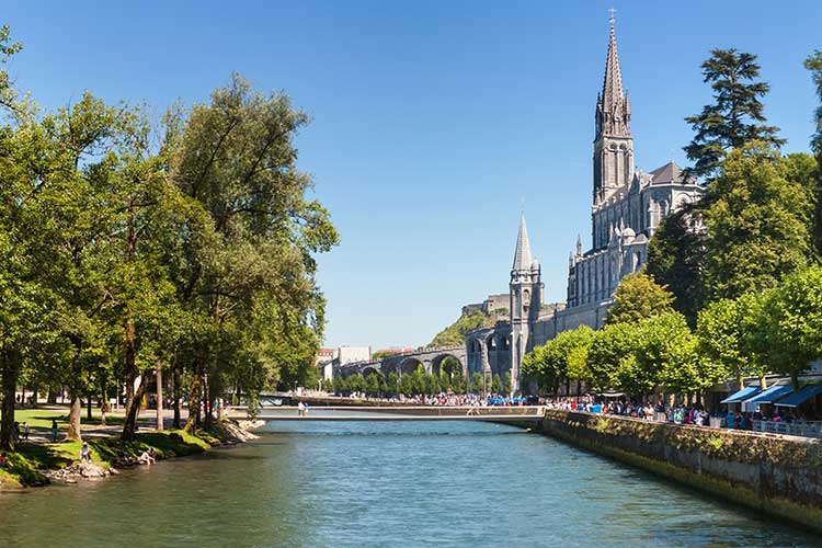 Voyage organisé à lourdes